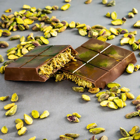 Pistachio Kunafa Chocolate Block - Choced